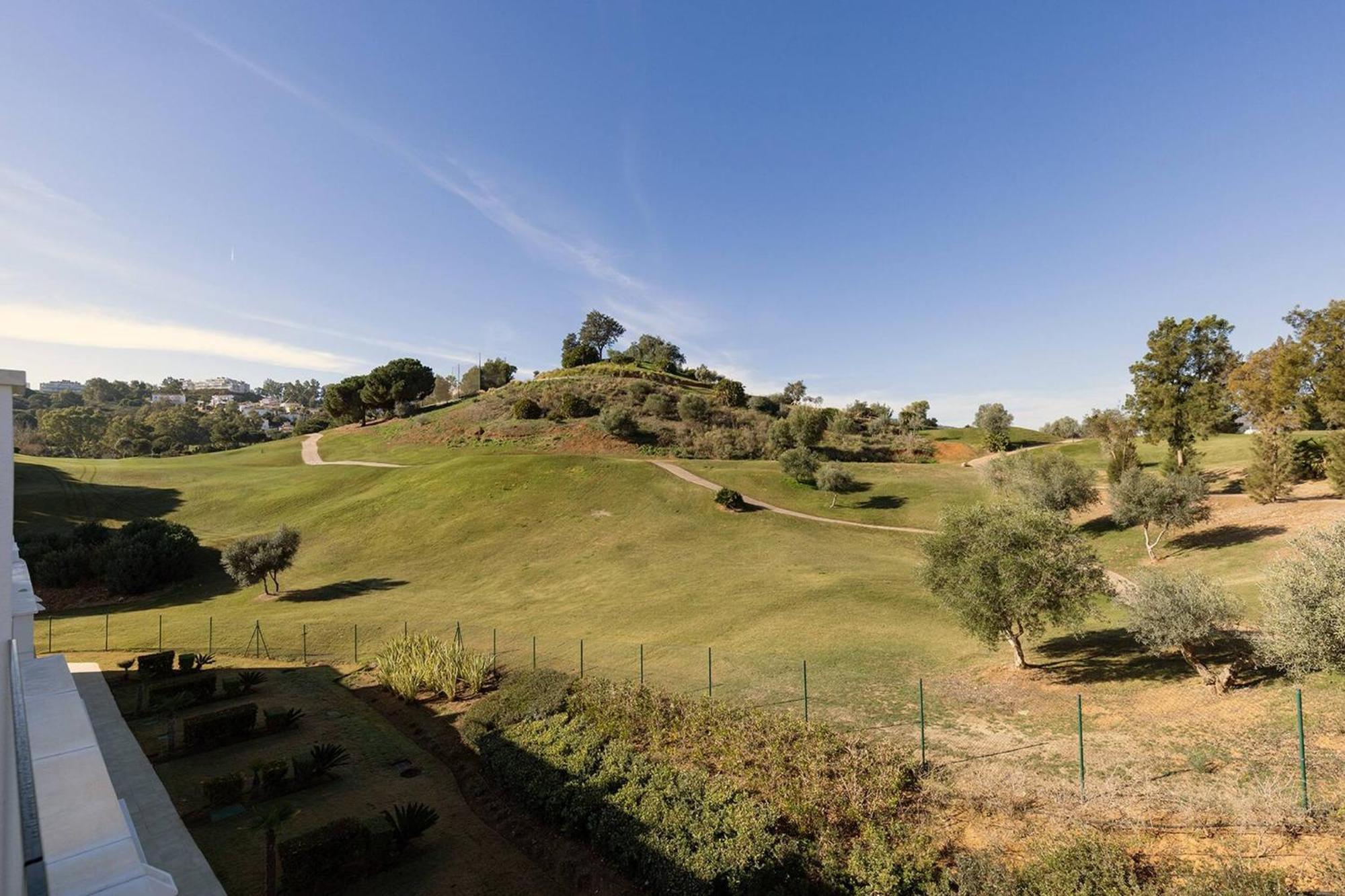 007 Modern 3 Bed Frontline Golf Townhouse In La Cala Golf With Mountain Views