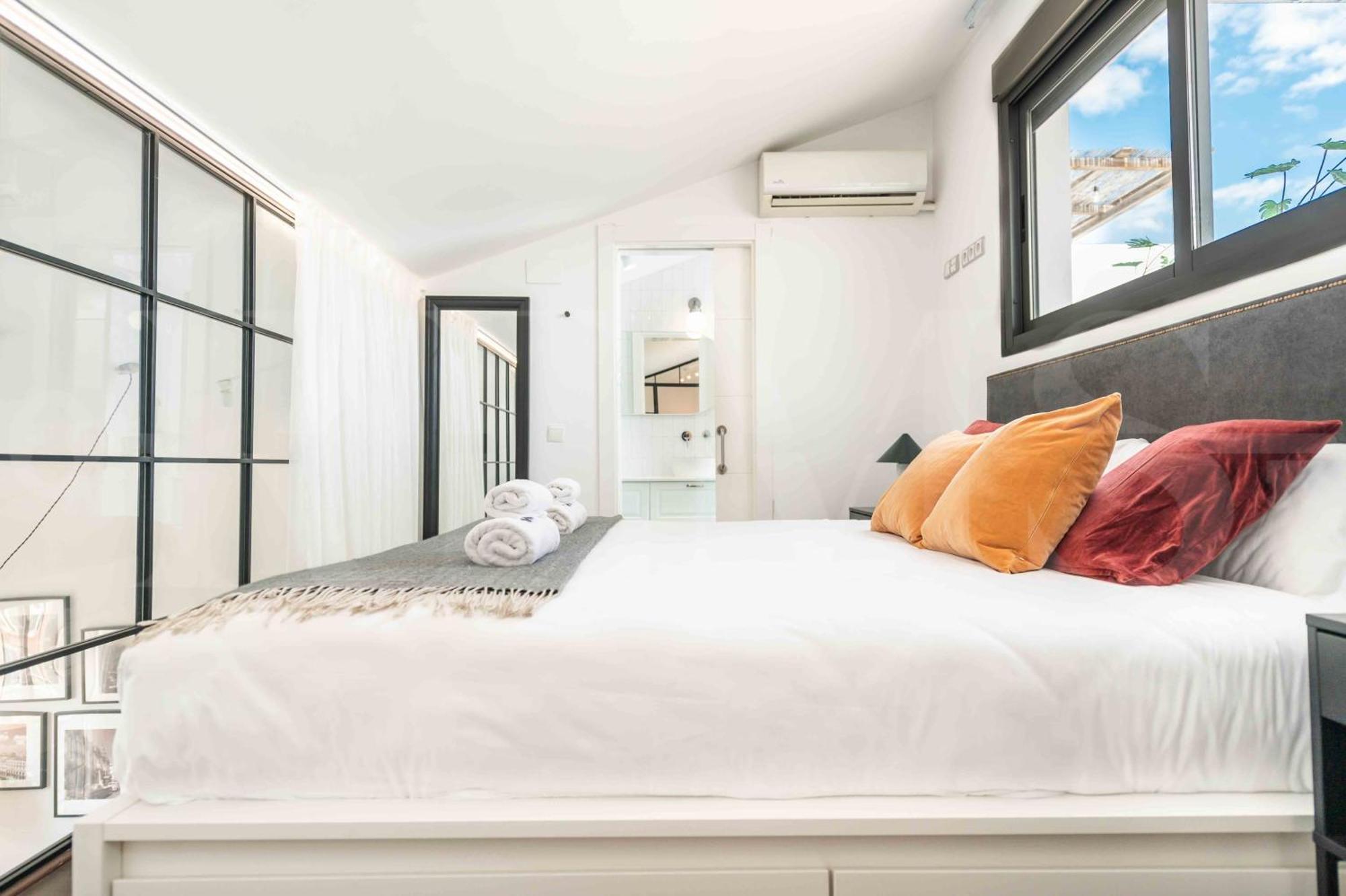 Apartment Bright Spacious Duplex With Terrace By Rems *