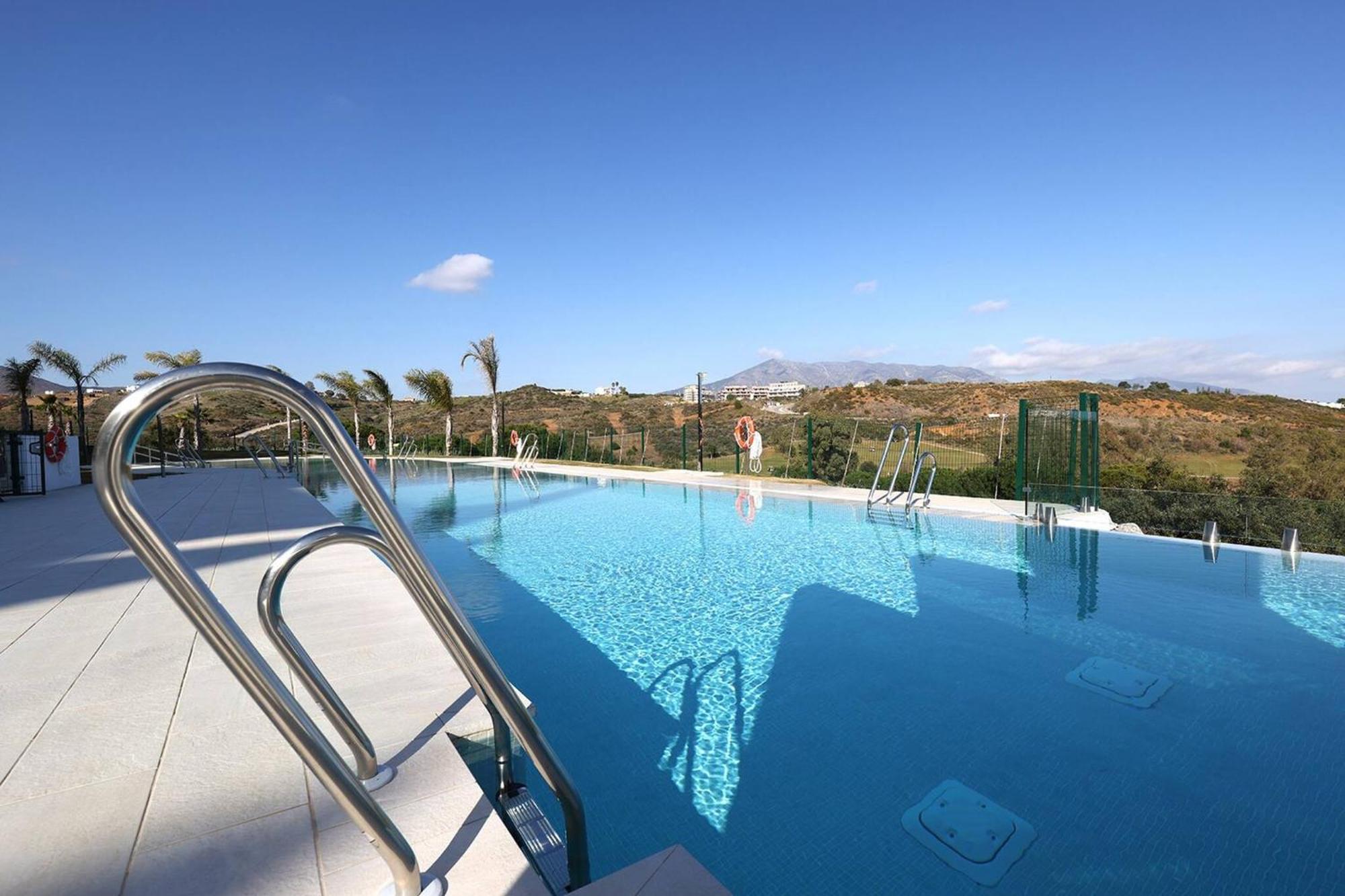 Apartment 085 Modern In Trendy La Cala Golf Malaga