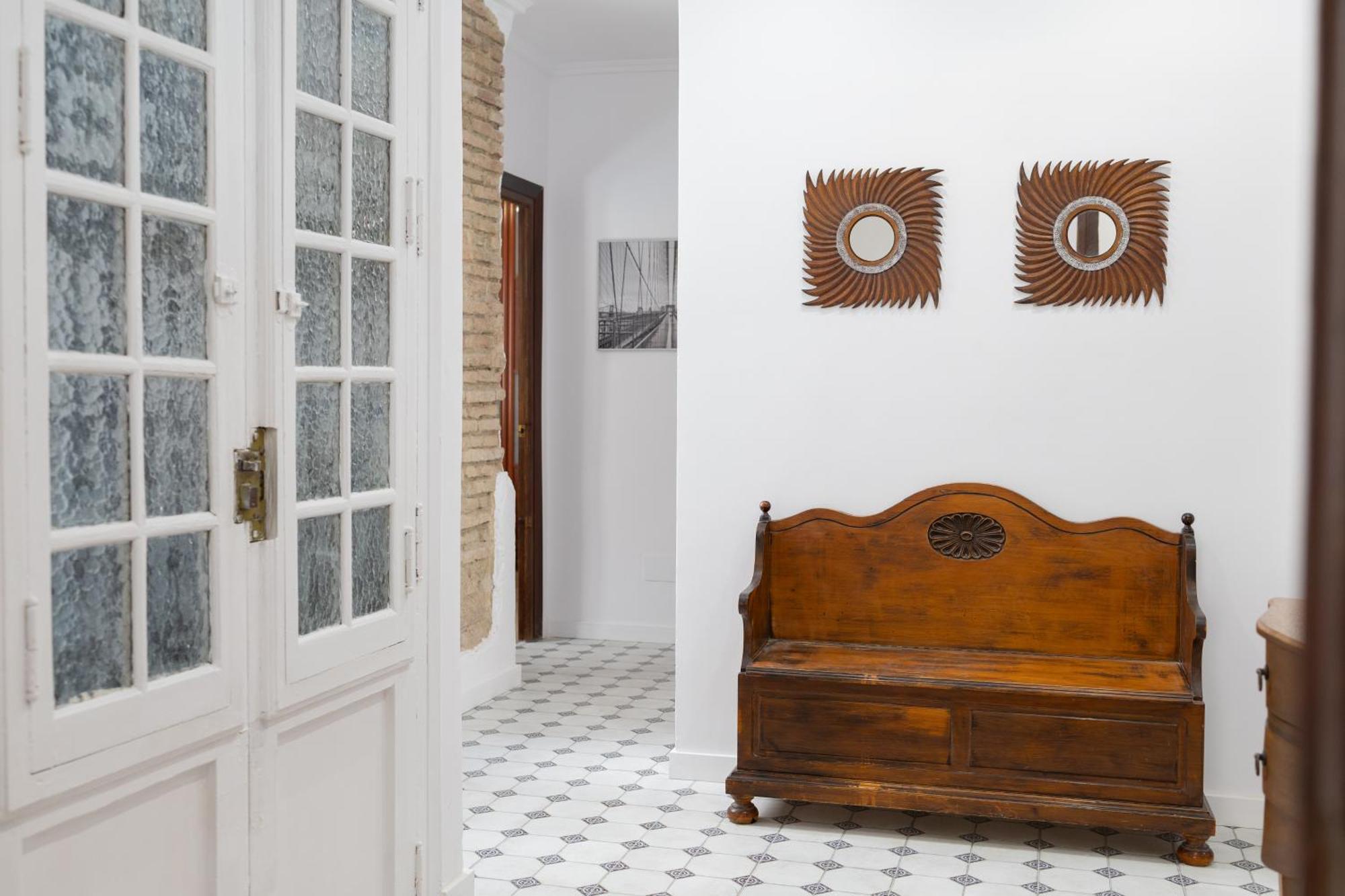 Apartment C92 - Rustic Two Bedrooms With Terrace