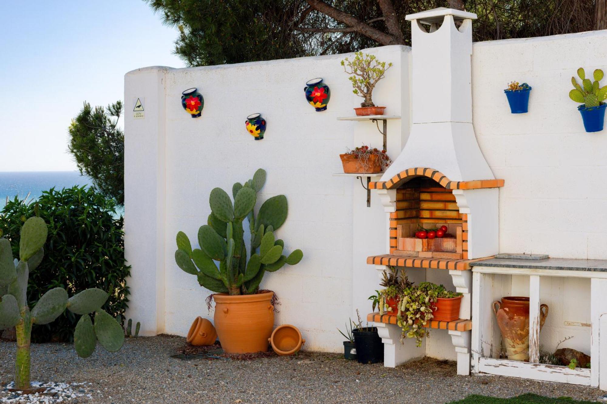 Magnolia House *