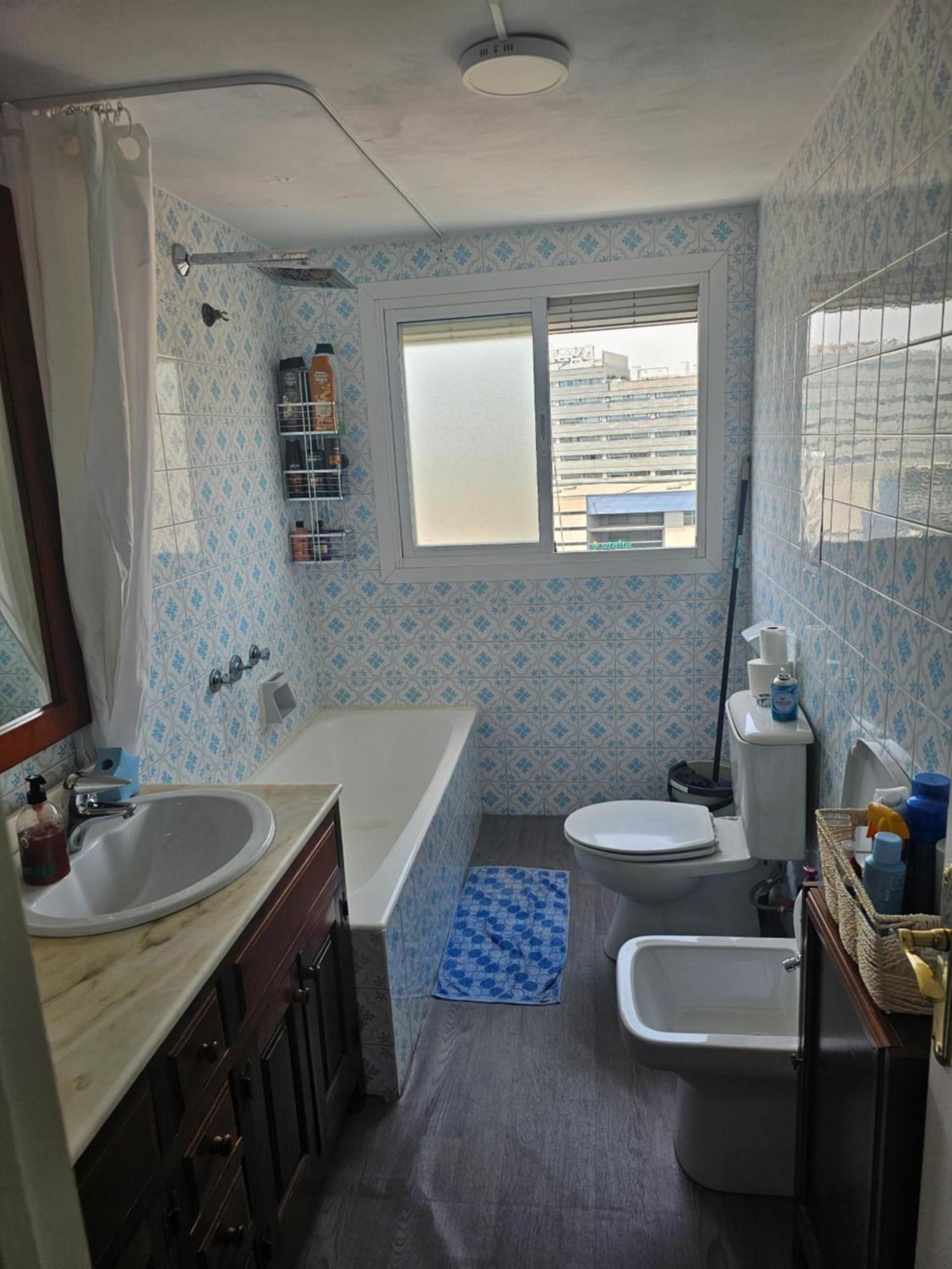 Privatunterkunft Privada Centro Cerca Tren Maria Zambrano Y Playa Muy Buena Conexion Wifi