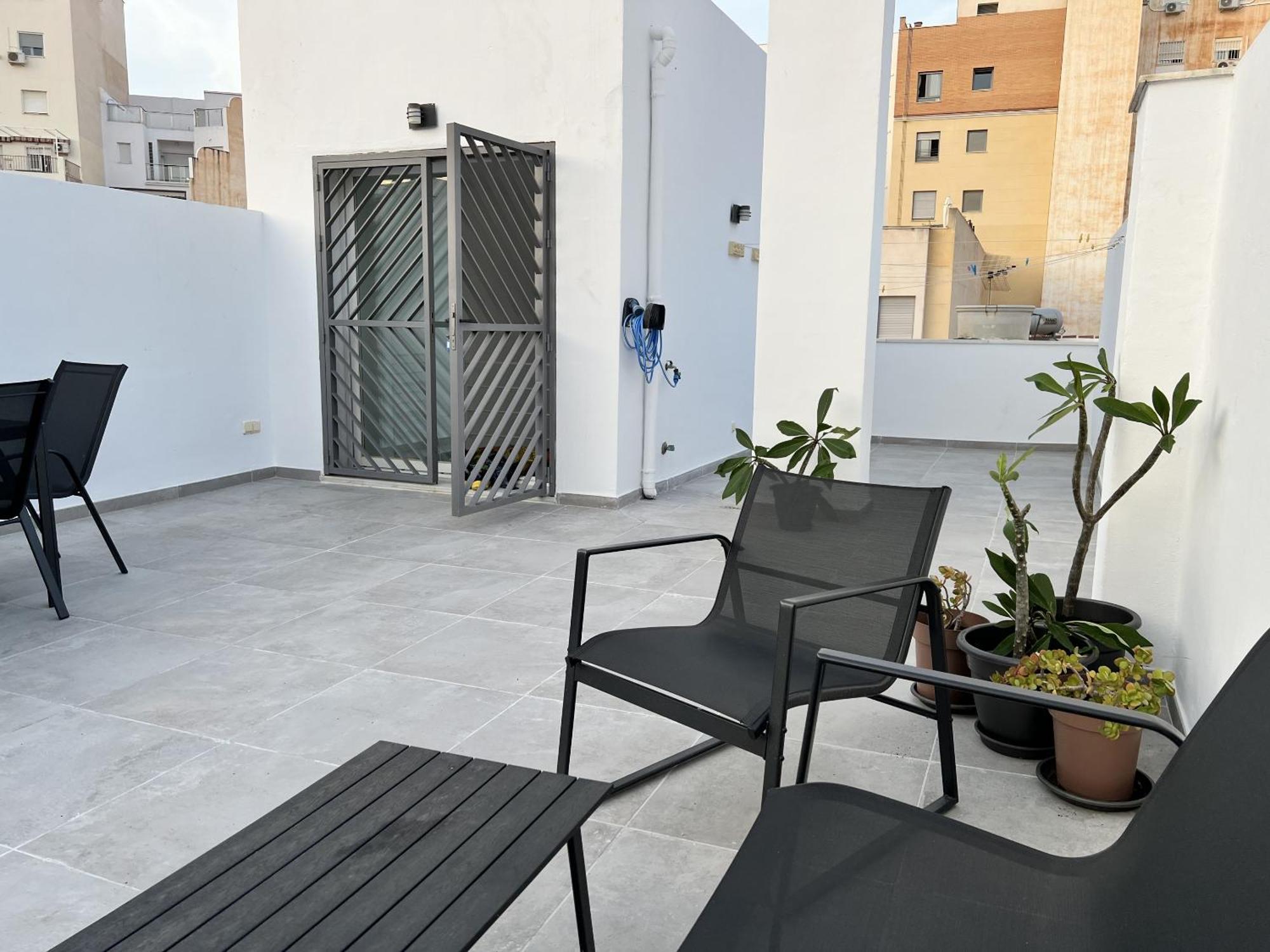 Varela 14 * Malaga