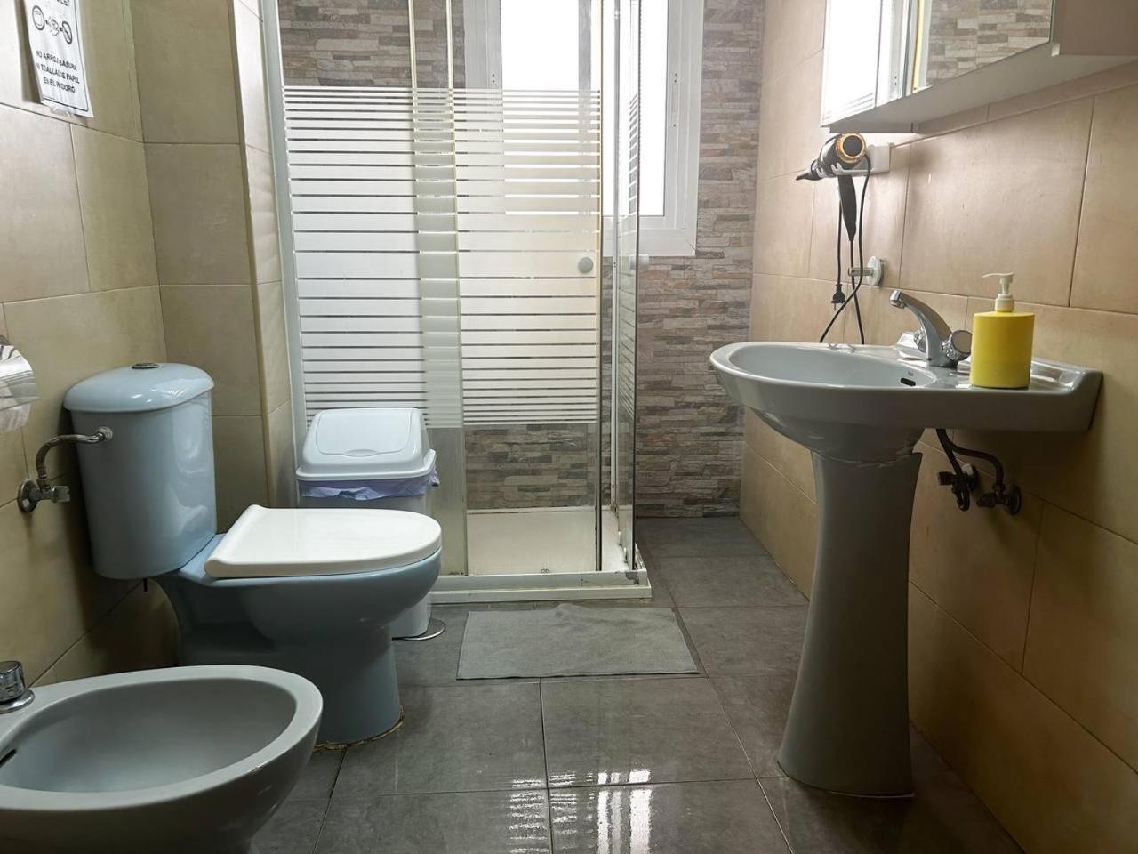 Homestay Individual En La Victoria *