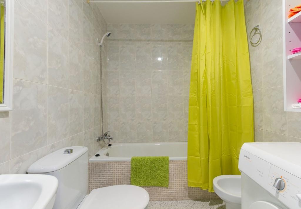 Malagaonbeach 1 - Two Bedrooms - Up To 3 People - 10 Meters *
