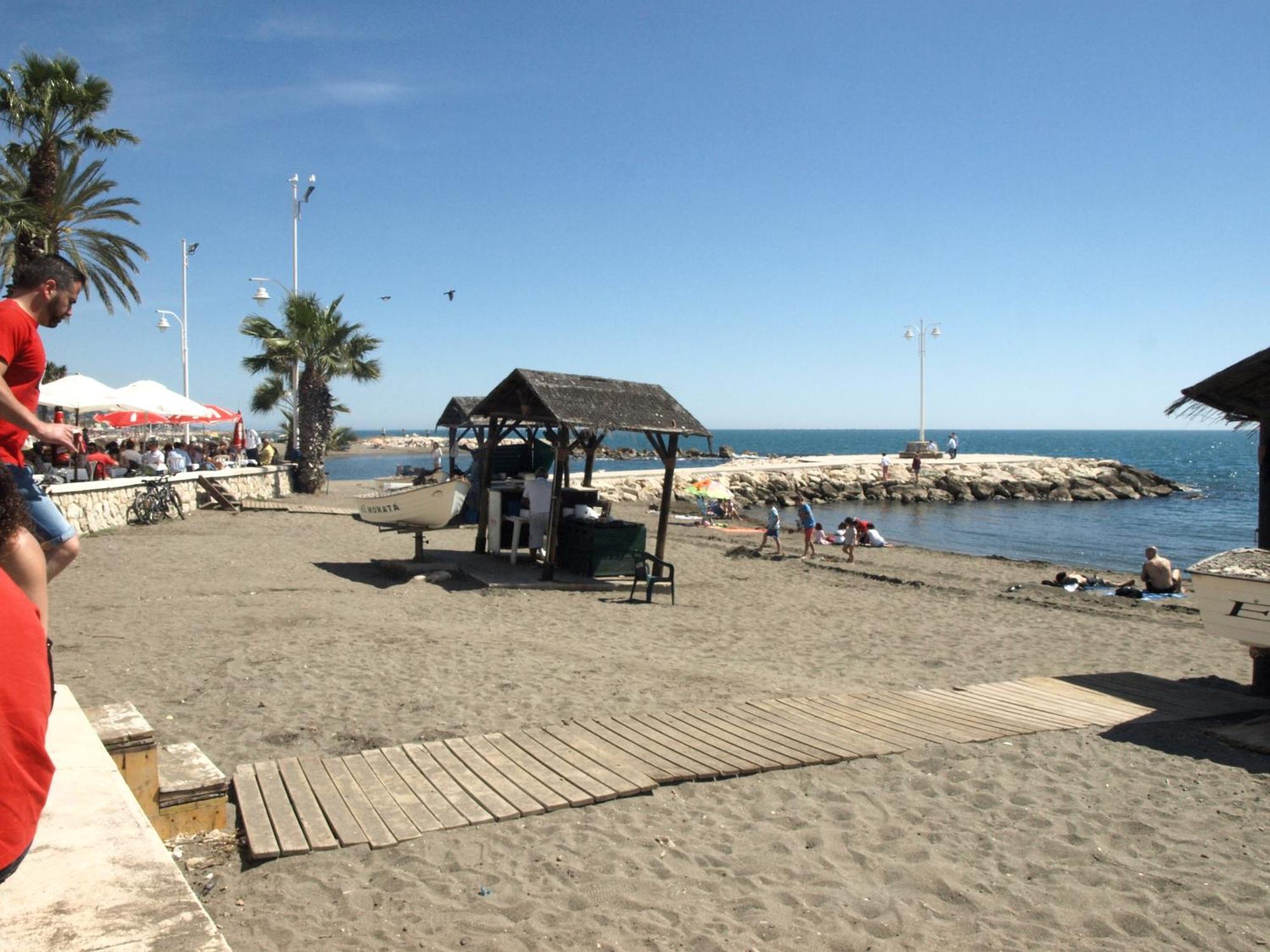 Apartamento Malagaonbeach 1 - Two Bedrooms - Up To 3 People - 10 Meters Málaga