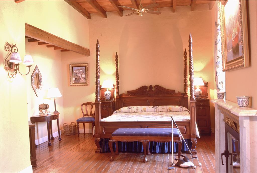 Country house Cortijo La Reina *