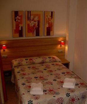 Hotel H-a Trebol Malaga