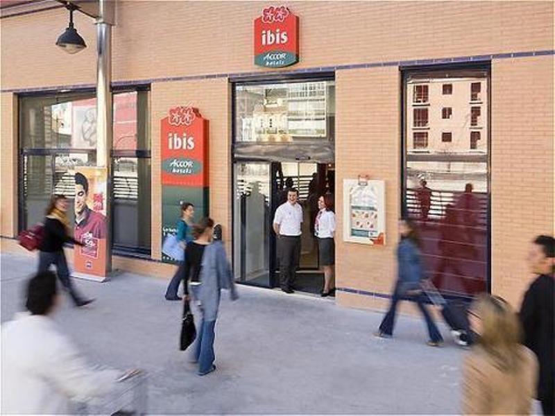 Ibis Centro Ciudad 2*