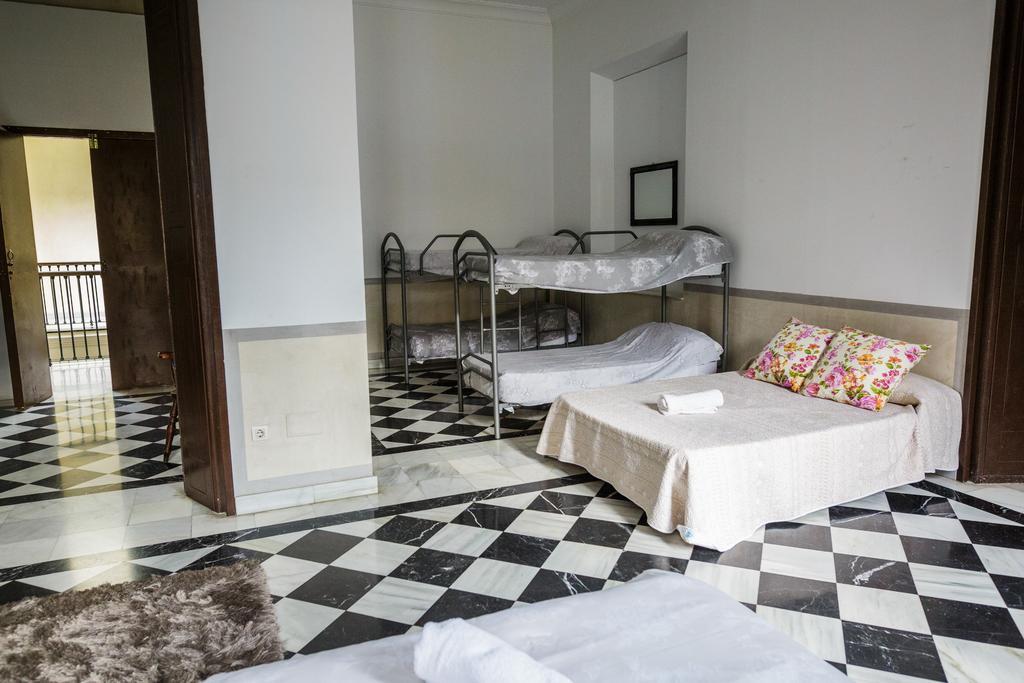 Palacio De Los Suenos * Malaga