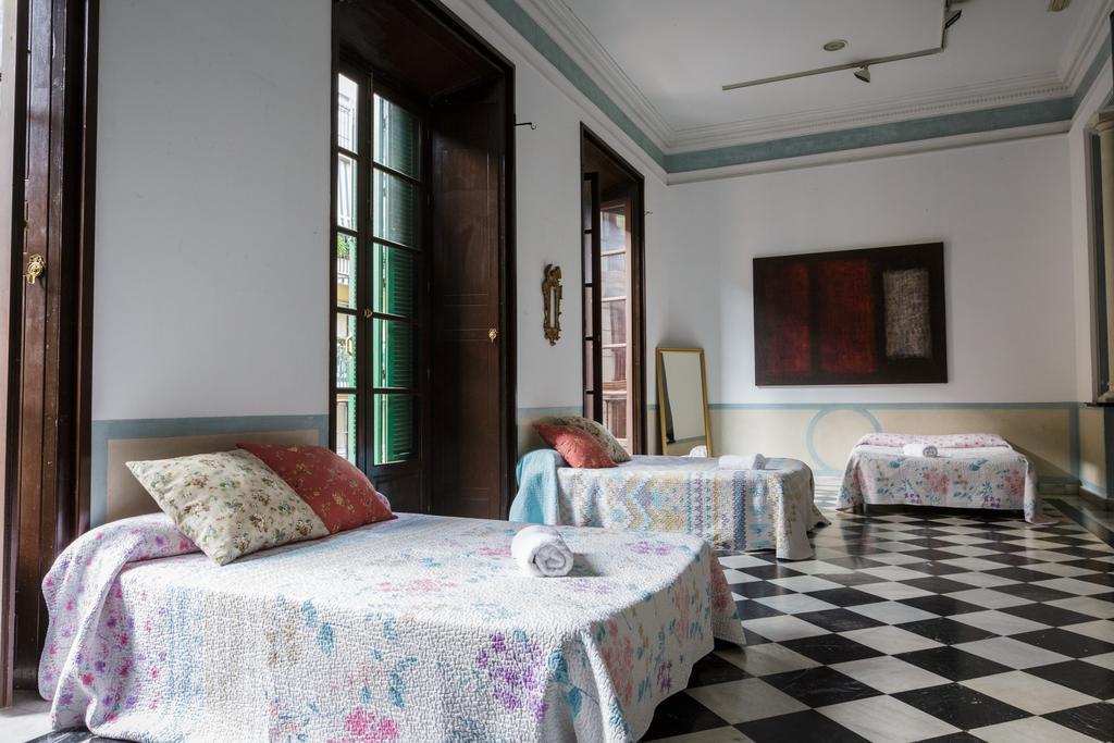 Palacio De Los Suenos Guest house