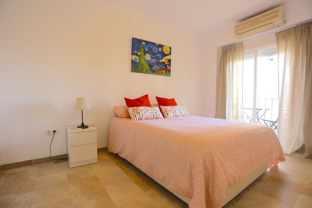 Larios Centro Las Flores Apartment