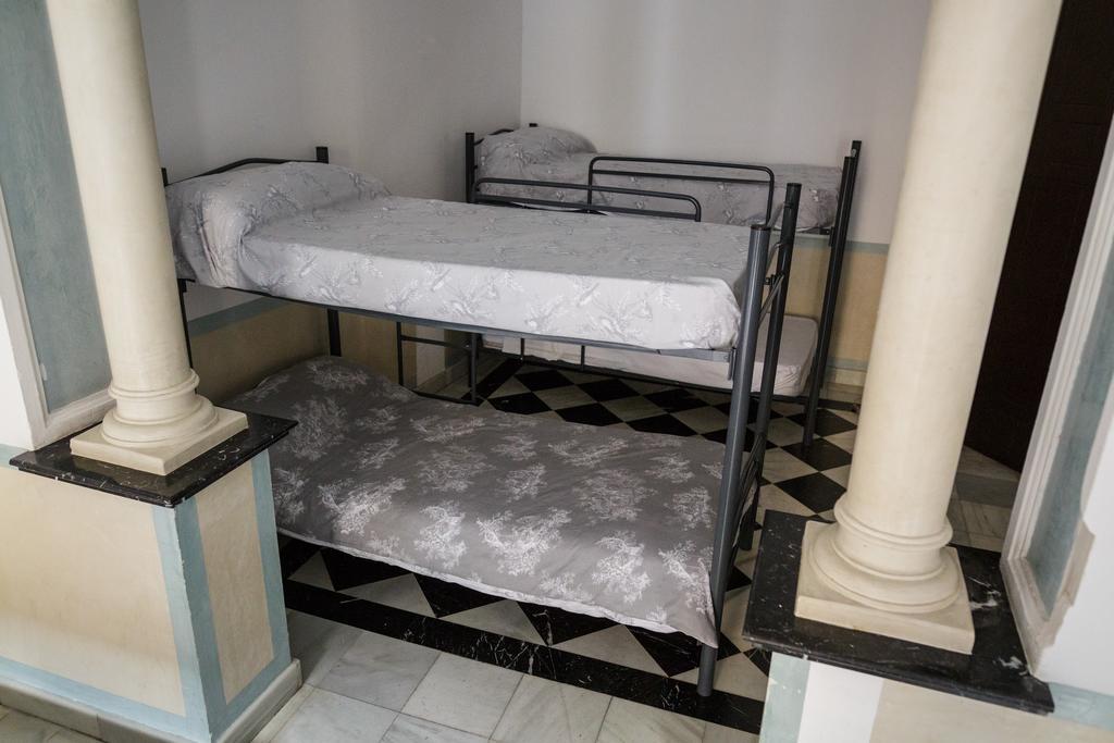 Palacio De Los Suenos Guest house Malaga