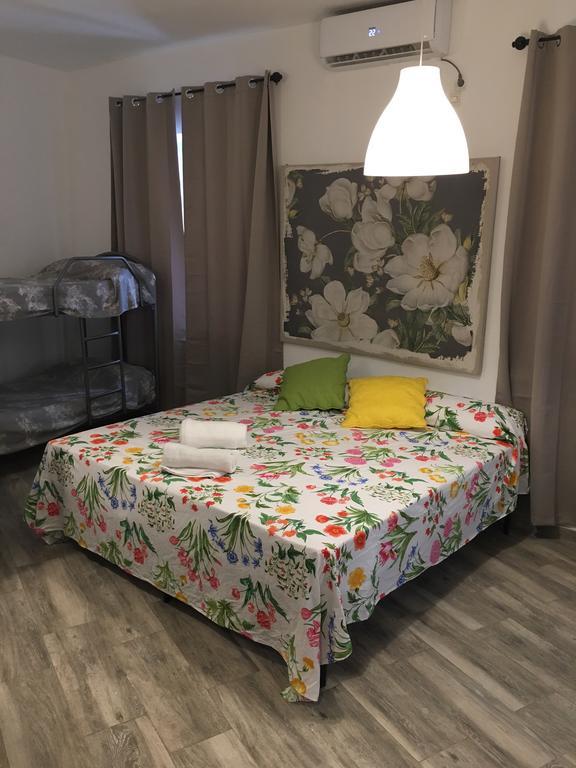 Guest house Cortina Del Muelle 21 Malaga