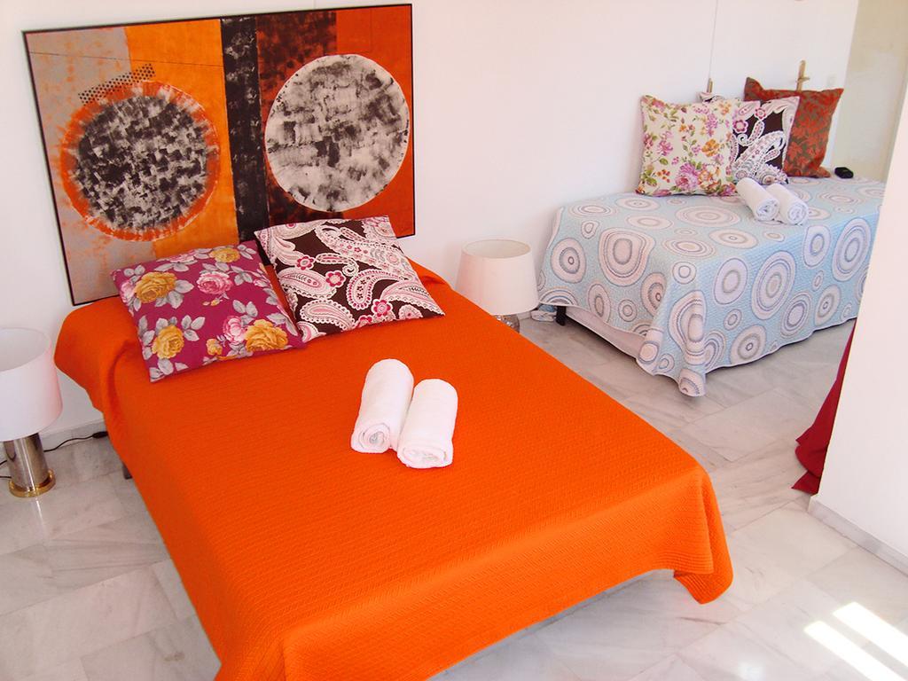 Palacio De Los Suenos Guest house