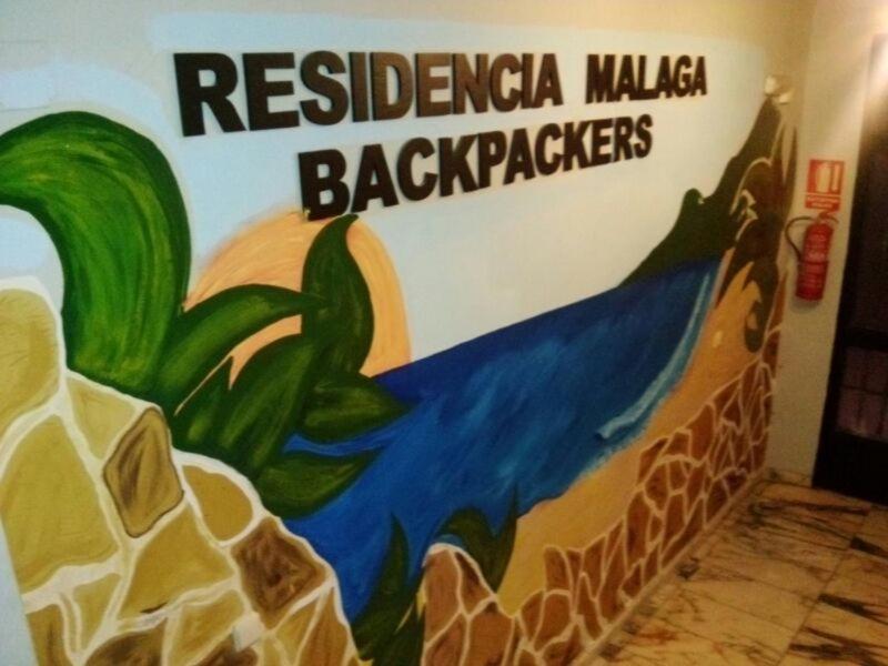 Residencia Backpackers Hostel