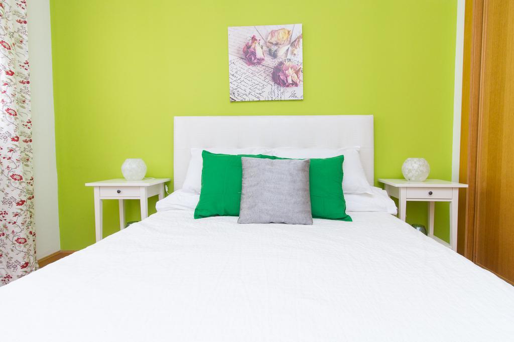 Wonderstays La Estacion Apartment