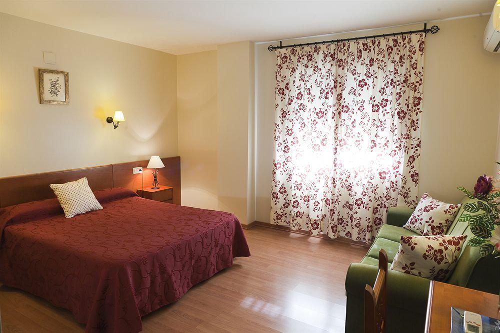 Romerito Hotel 2*