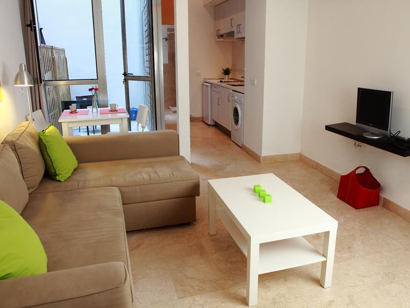 Apartment Living4malaga Guevara