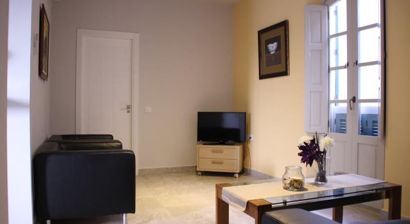 Urban Apartment *