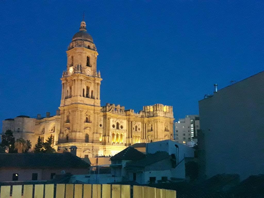 Apartment & Away In The Heart Of Historical Town Of *
