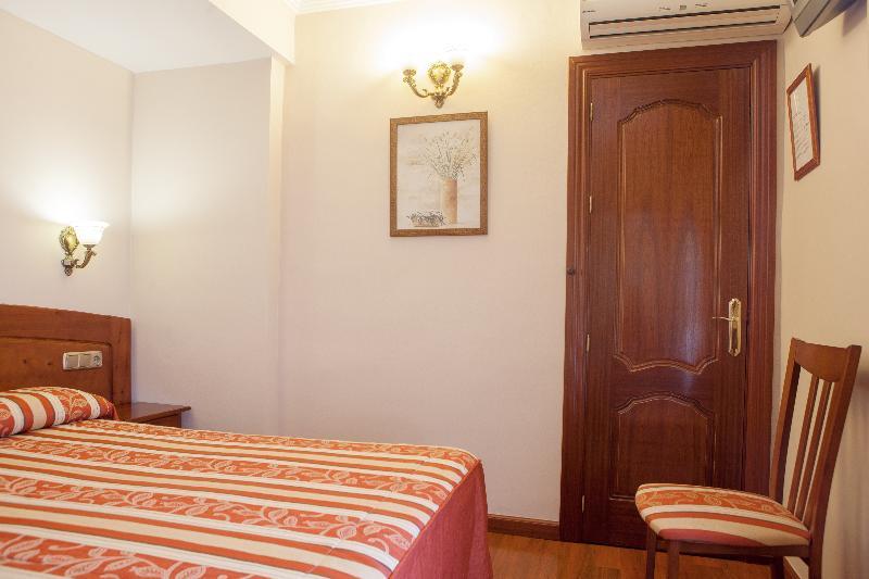 Hotel Alameda 2*