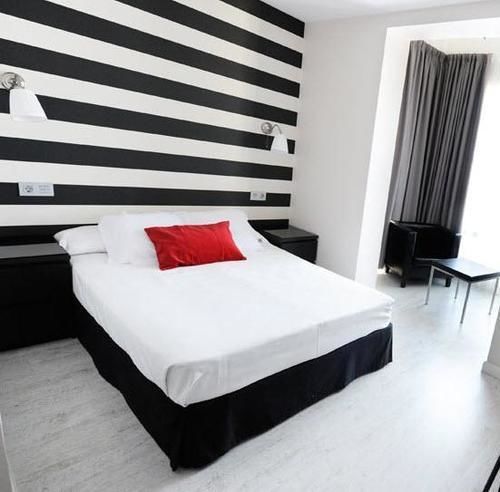 Domus Hotel *