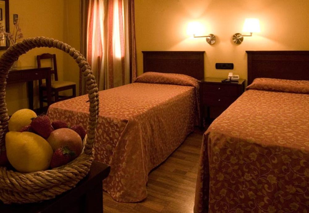 Carlos V Hotel Malaga