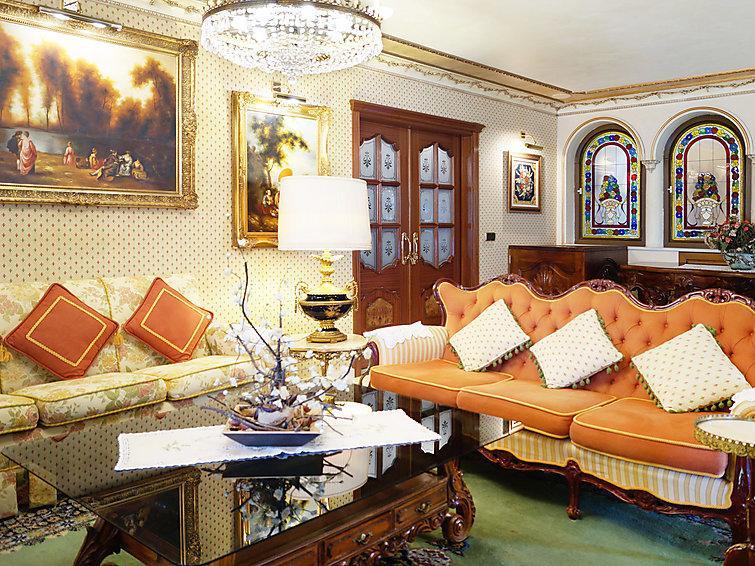 With Private Pool,near The , Bbq, Wifi Villa Malaga