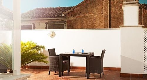 Del Pintor Aparthotel Malaga