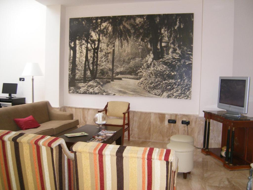 Carlos V Hotel Malaga