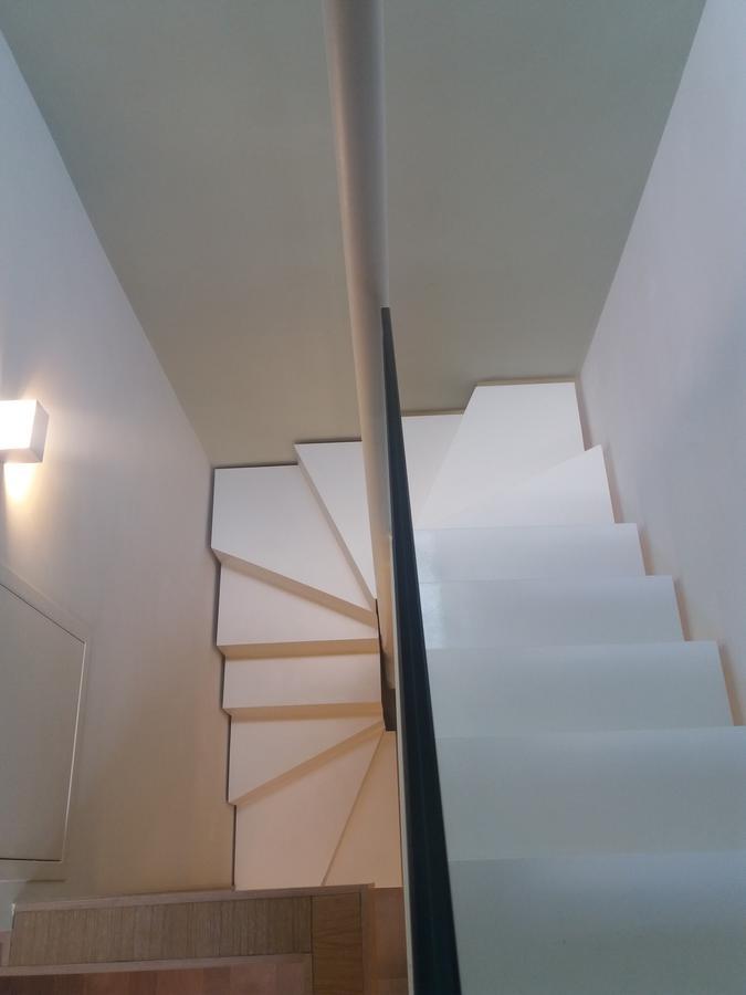 Urbanliving Cisneros *