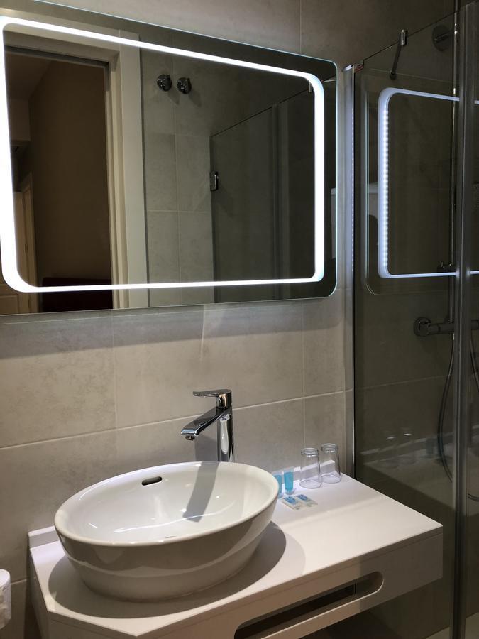 Urbanliving Cisneros Malaga