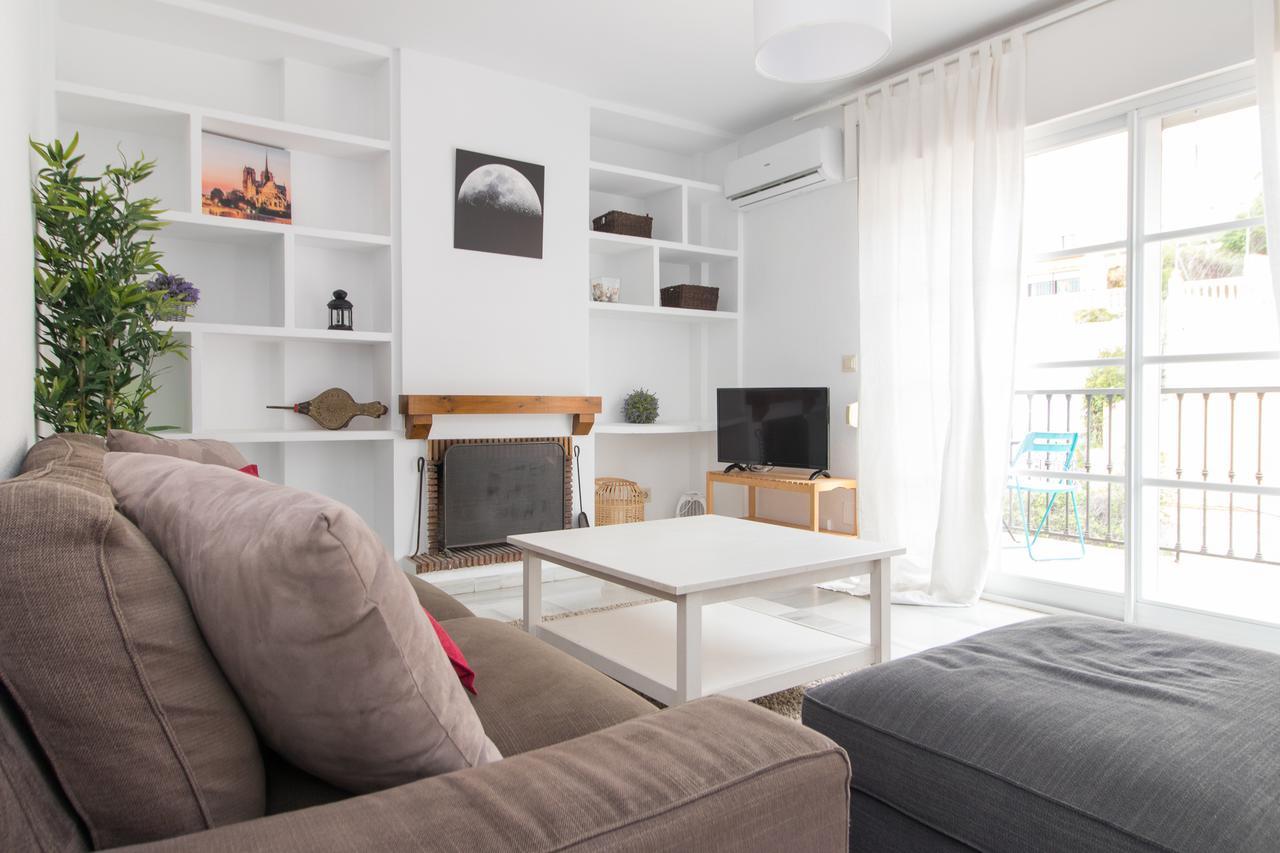 Apartment C46 - House With Garden & Pool In