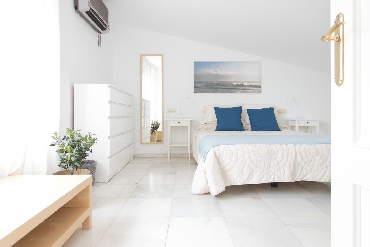 C46 - House With Garden & Pool In Apartment