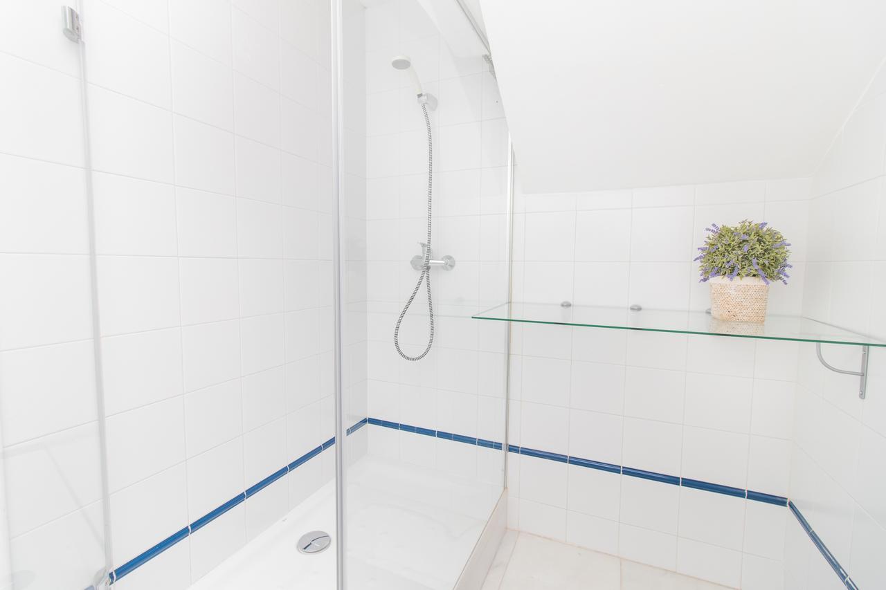 Apartment C46 - House With Garden & Pool In