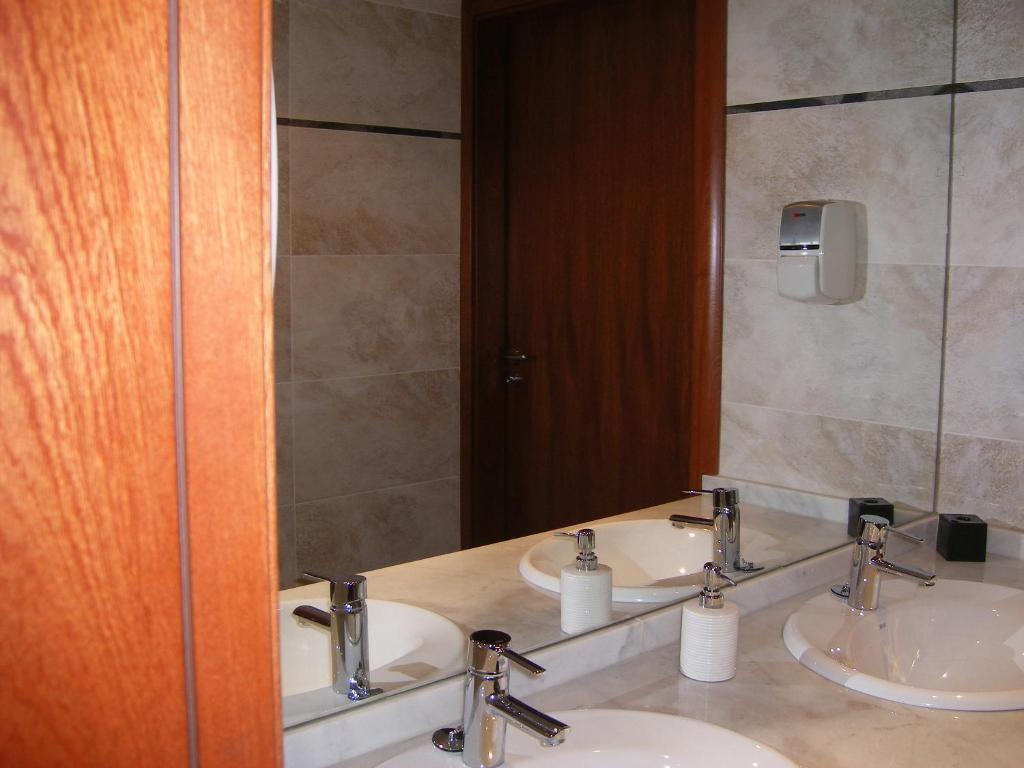 Carlos V Hotel 2*