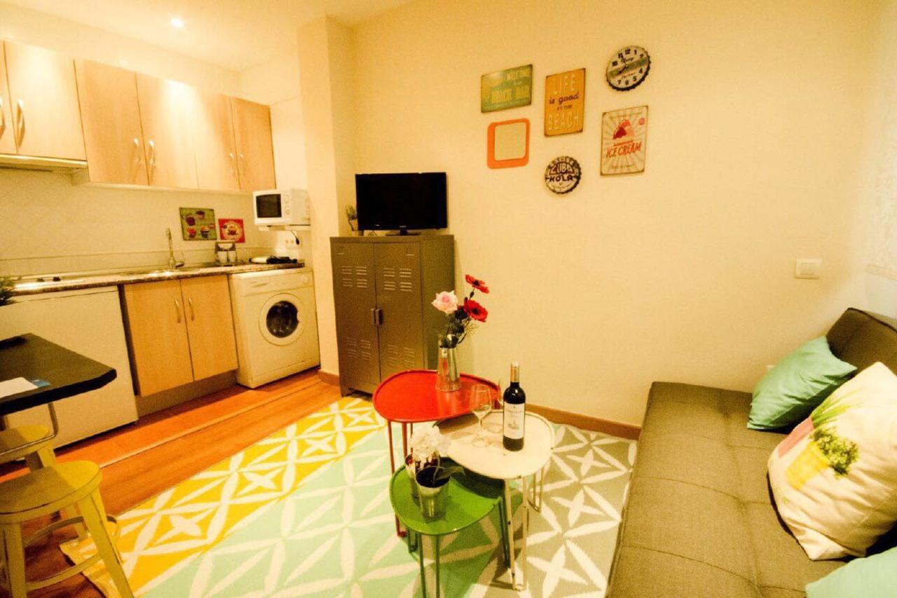 Iris Apartment *