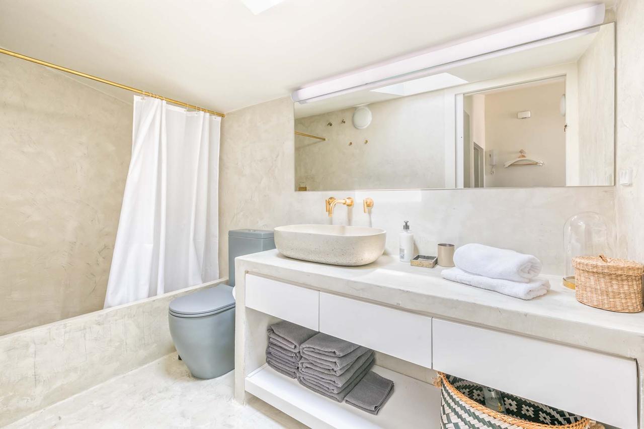 Sagrado Corazon Penthouse In By Solaga Homes *