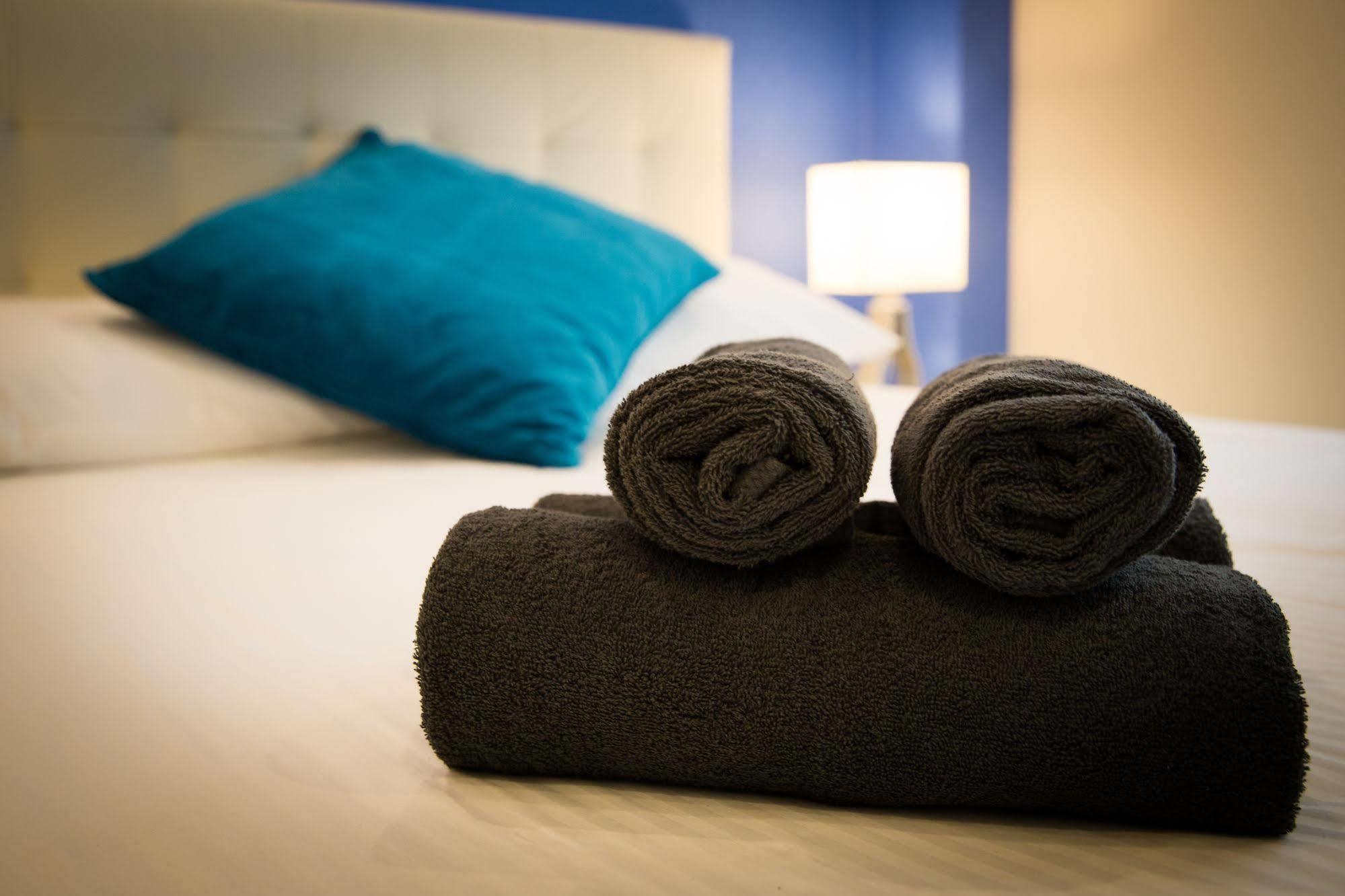 Holidays 2 Hotel