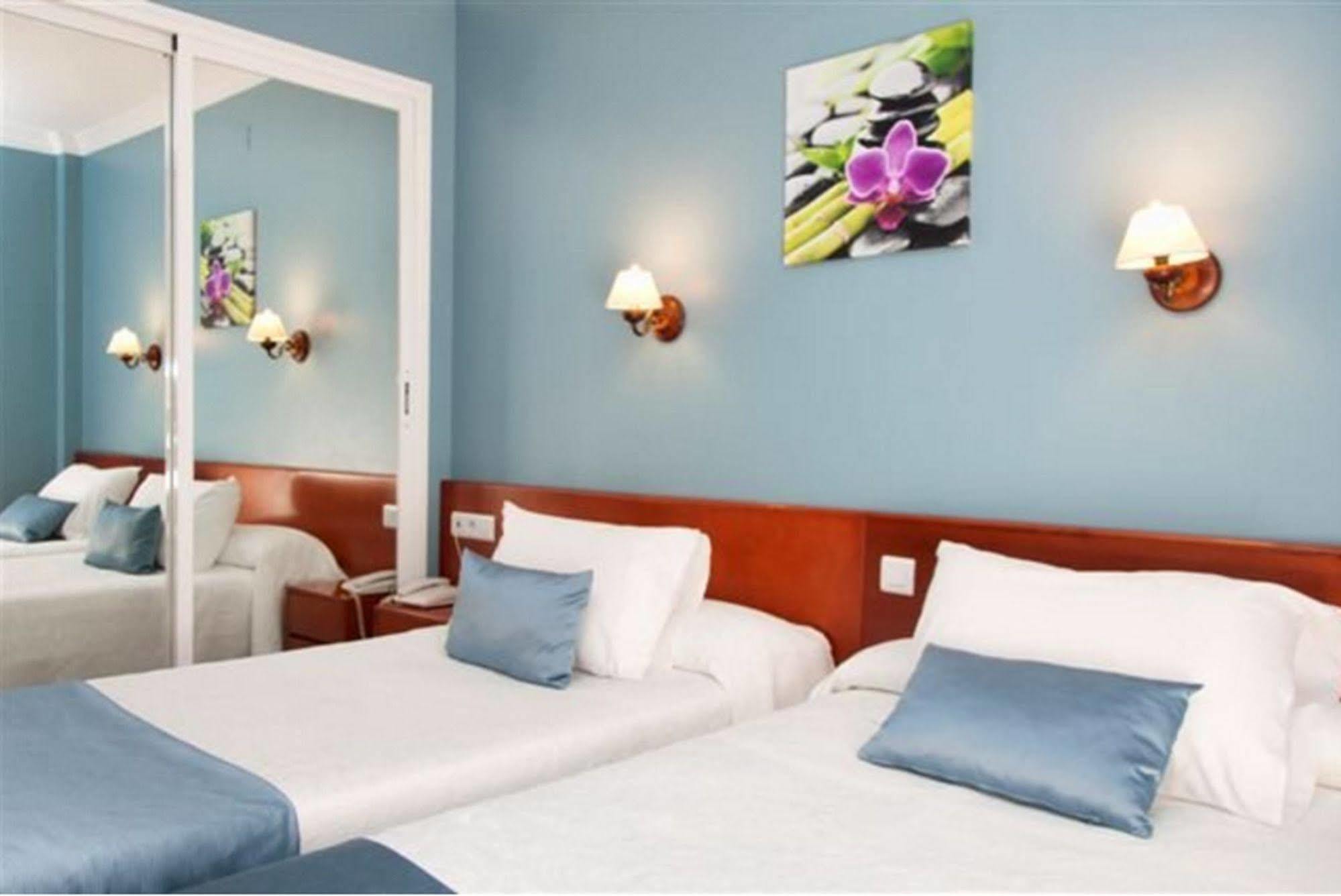 Hotel Romerito 2*