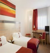 Hotel Express Airport By Ihg