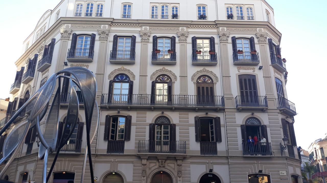& Away In The Heart Of Historical Town Of Apartment