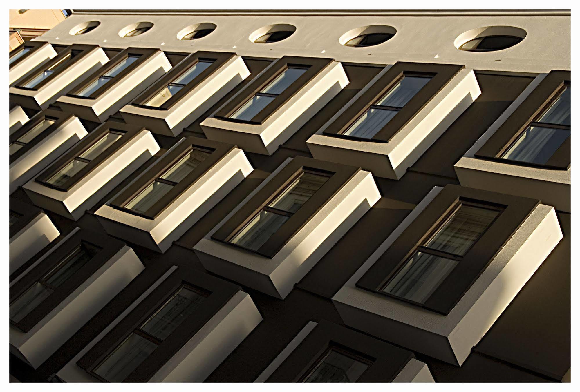 Mariposa Hotel 4*