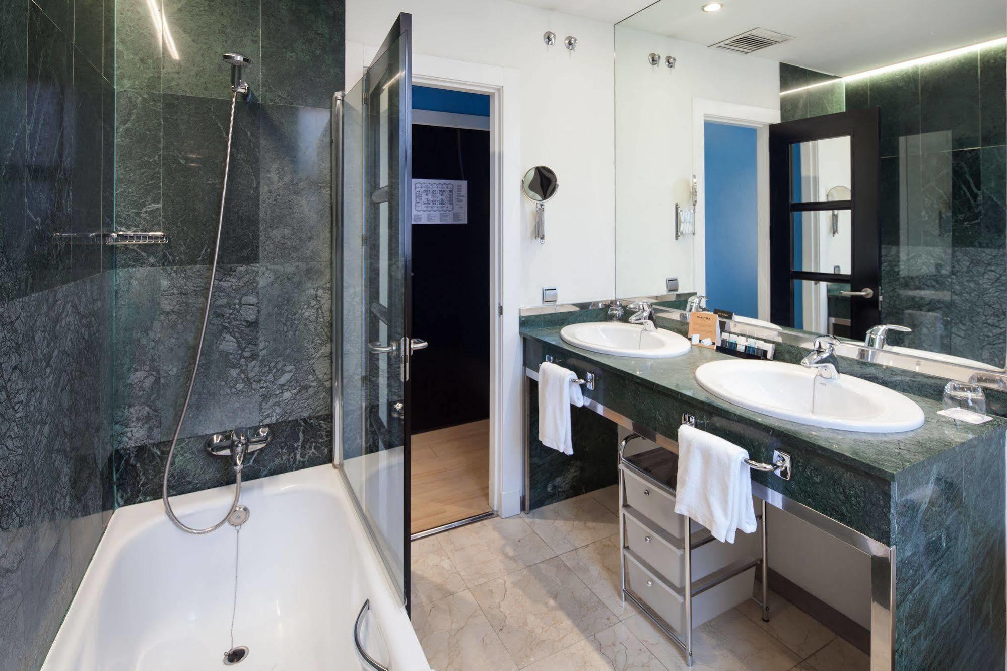 Mariposa Hotel 4*