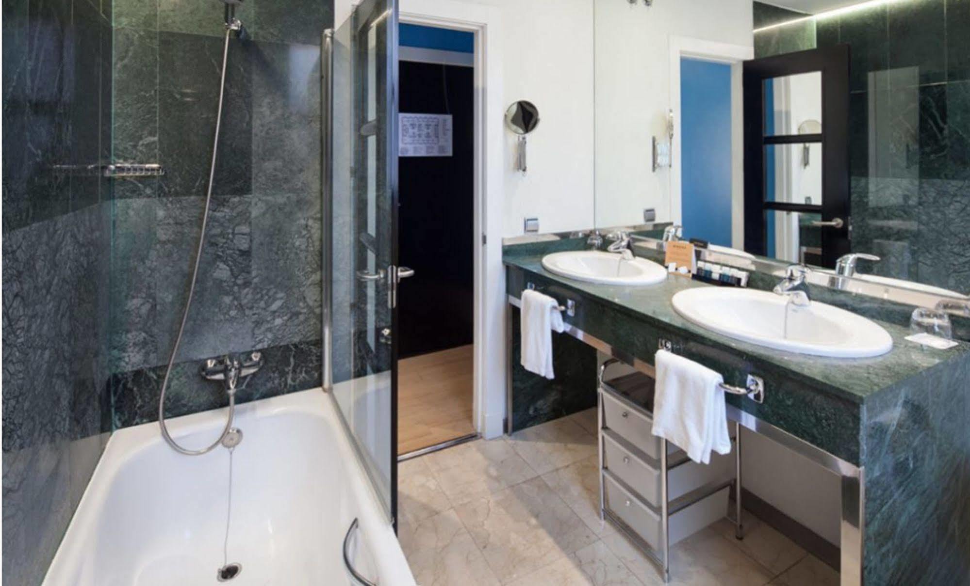 Mariposa 4* Malaga