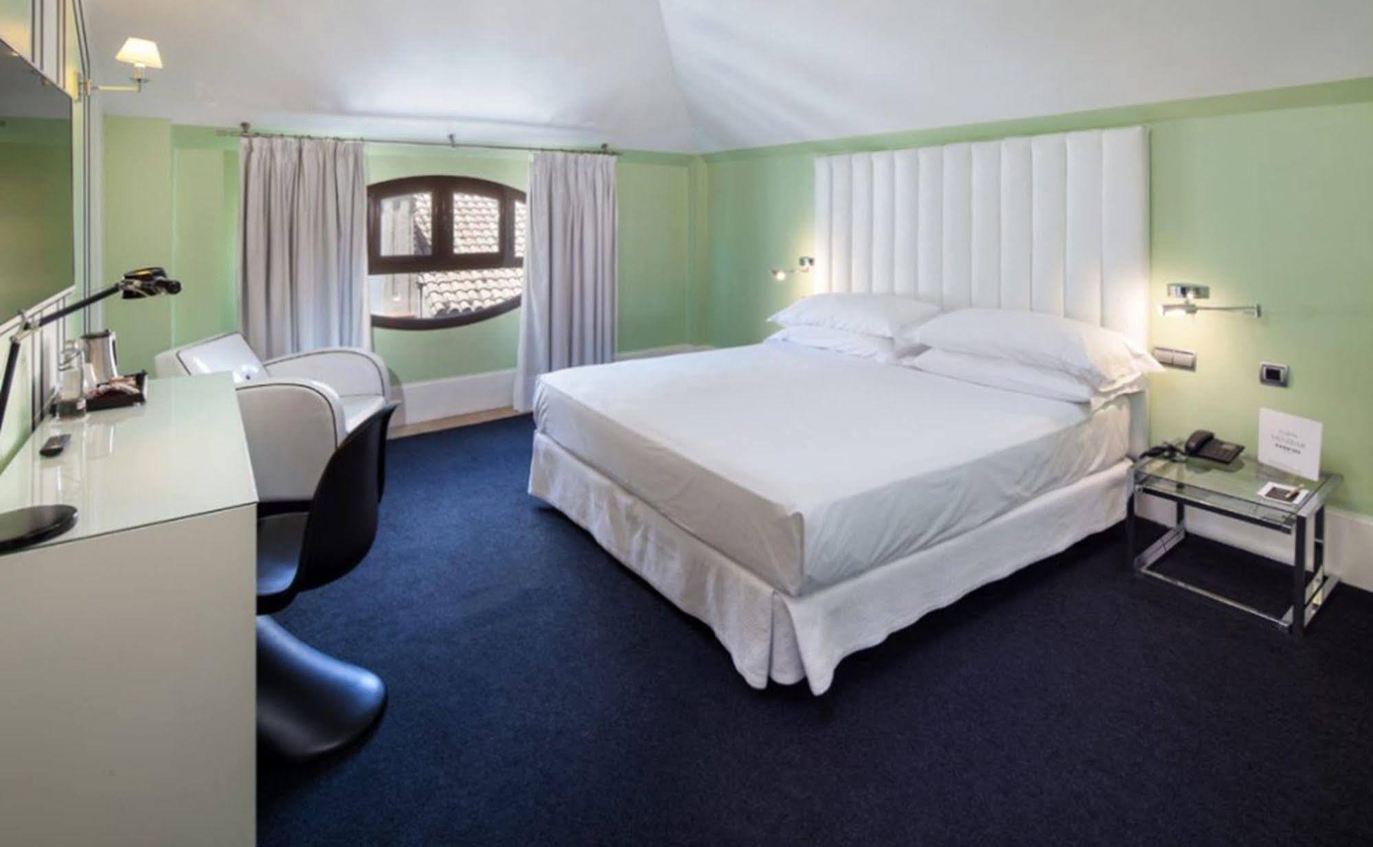 Mariposa Hotel 4*