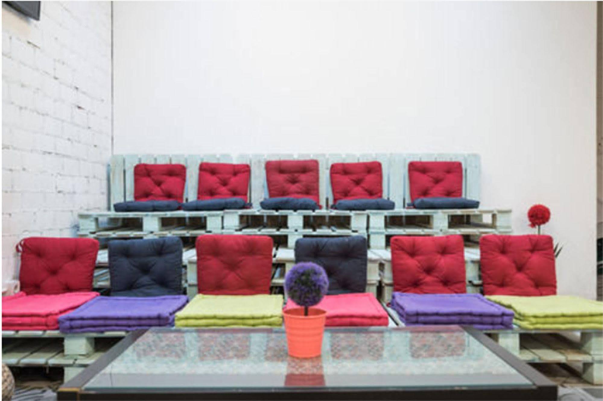 Feel Soho Hostel