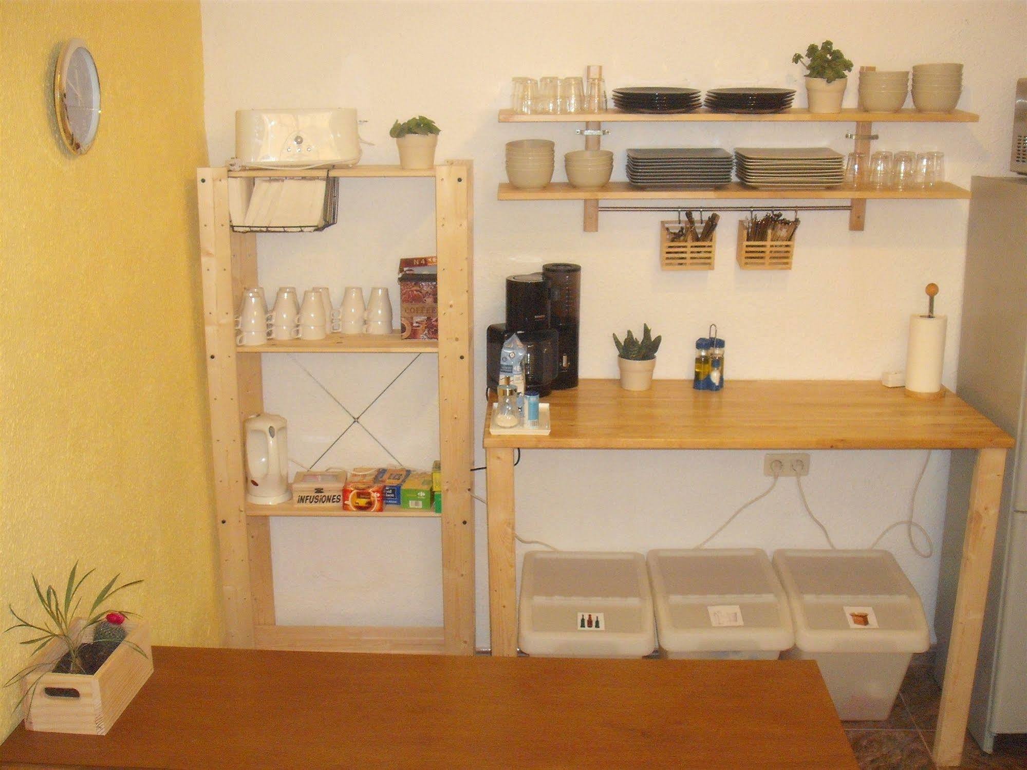 The Lights Garden Hostel Malaga