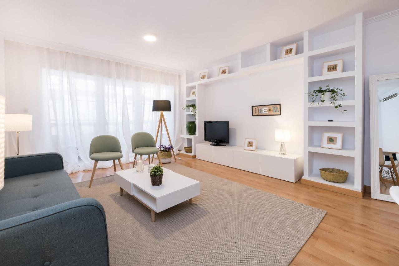 Paseo De La Farola Apartment
